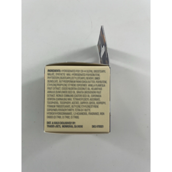 Trader Joe’s Vanilla Lip Mask Gift Boxed Sealed Stocking Limited Edition New - Picture 2 of 4